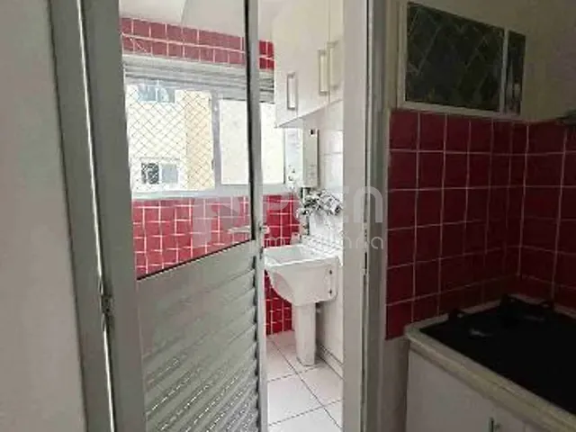 Apartamento 2 quartos e 1 banheiro, à venda, no bairro Parada Inglesa em São Paulo