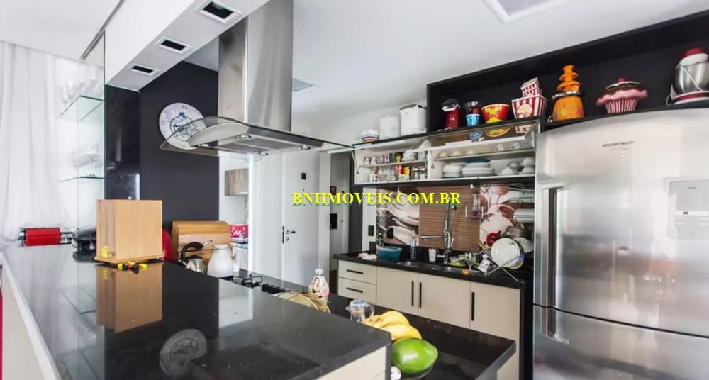 Apartamento para alugar com 3 quartos, 140m² - Foto 4