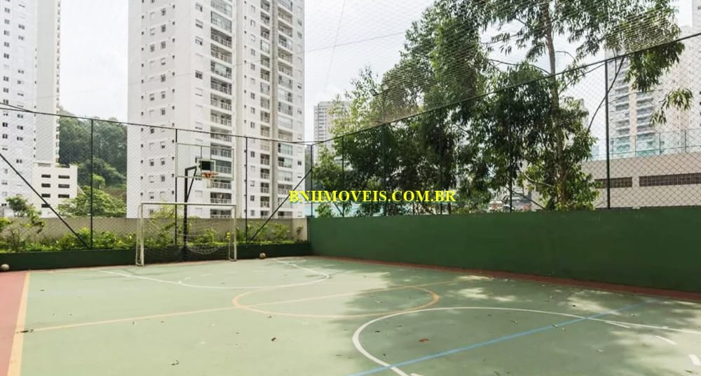 Apartamento para alugar com 3 quartos, 140m² - Foto 11