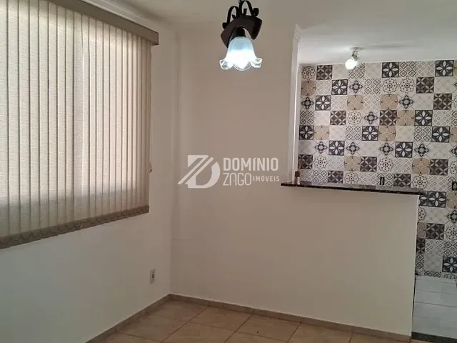 Apartamento 2 quartos e 1 banheiro, à venda, no bairro Conjunto Manoel Mendes em Uberaba