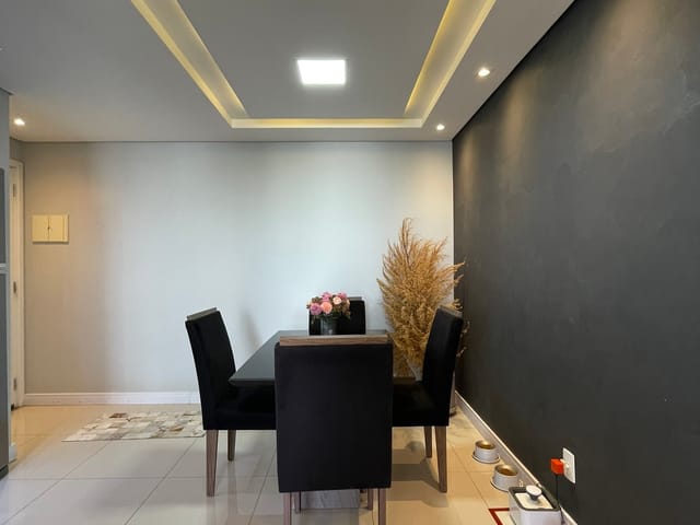 Apartamento com 68m² 2 quartos e 1 banheiro, à venda, no bairro Colônia Dona Luíza em Ponta Grossa