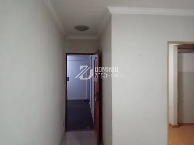 Apartamento 2 quartos e 1 banheiro, à venda, no bairro Conjunto Guanabara em Uberaba
