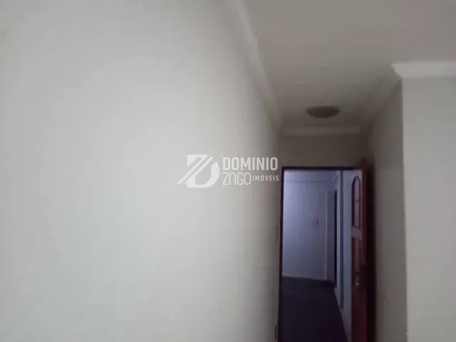 Apartamento 2 quartos e 1 banheiro, à venda, no bairro Conjunto Guanabara em Uberaba