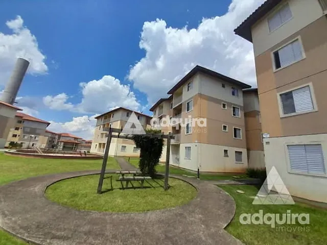 Apartamento 2 quartos e 1 banheiro, à venda, no bairro Uvaranas em Ponta Grossa