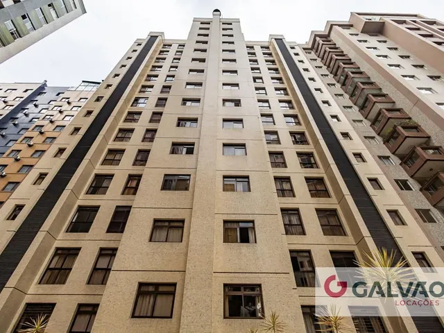 Apartamento 1 quarto e 1 banheiro, para alugar, no bairro Centro em Curitiba