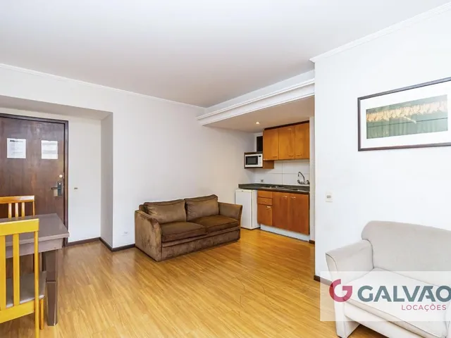 Apartamento 1 quarto e 1 banheiro, para alugar, no bairro Centro em Curitiba