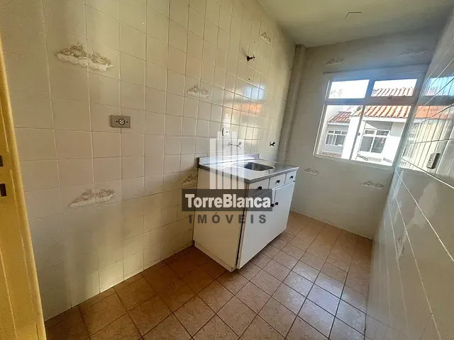 Apartamento com 45m² 2 quartos e 1 banheiro, para alugar, no bairro Uvaranas em Ponta Grossa