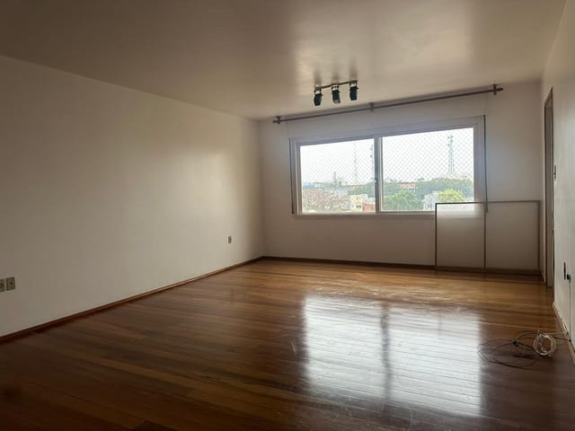 Apartamento com 190m² 3 quartos e 3 banheiros, à venda, no bairro Centro em Pelotas