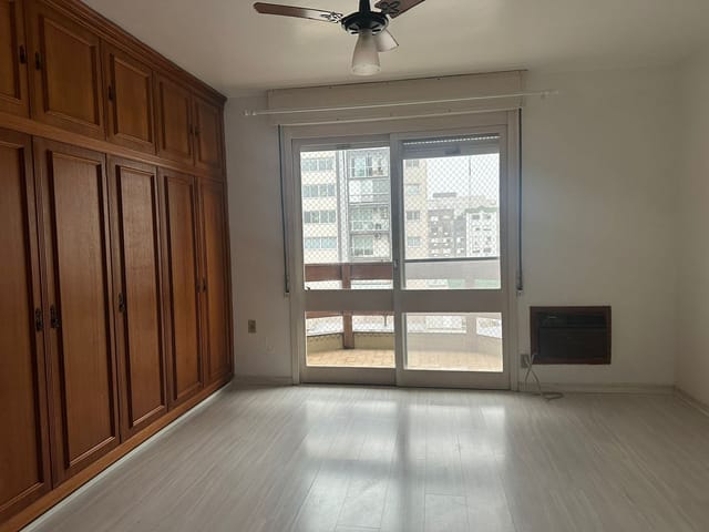 Apartamento com 190m² 3 quartos e 3 banheiros, à venda, no bairro Centro em Pelotas