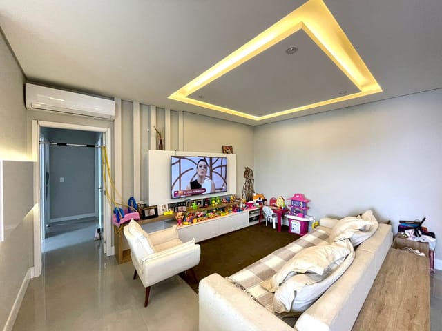 Apartamento com 223m² 3 quartos e 2 banheiros, à venda, no bairro Centro em Ponta Grossa