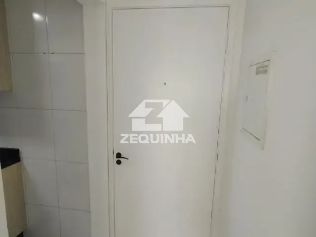 Apartamento com 62m² 2 quartos e 2 banheiros, para alugar, no bairro Vila Yara em Osasco