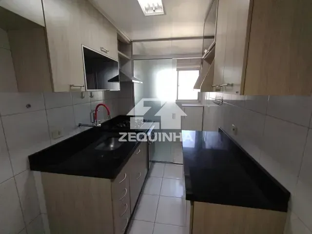 Apartamento com 62m² 2 quartos e 2 banheiros, para alugar, no bairro Vila Yara em Osasco