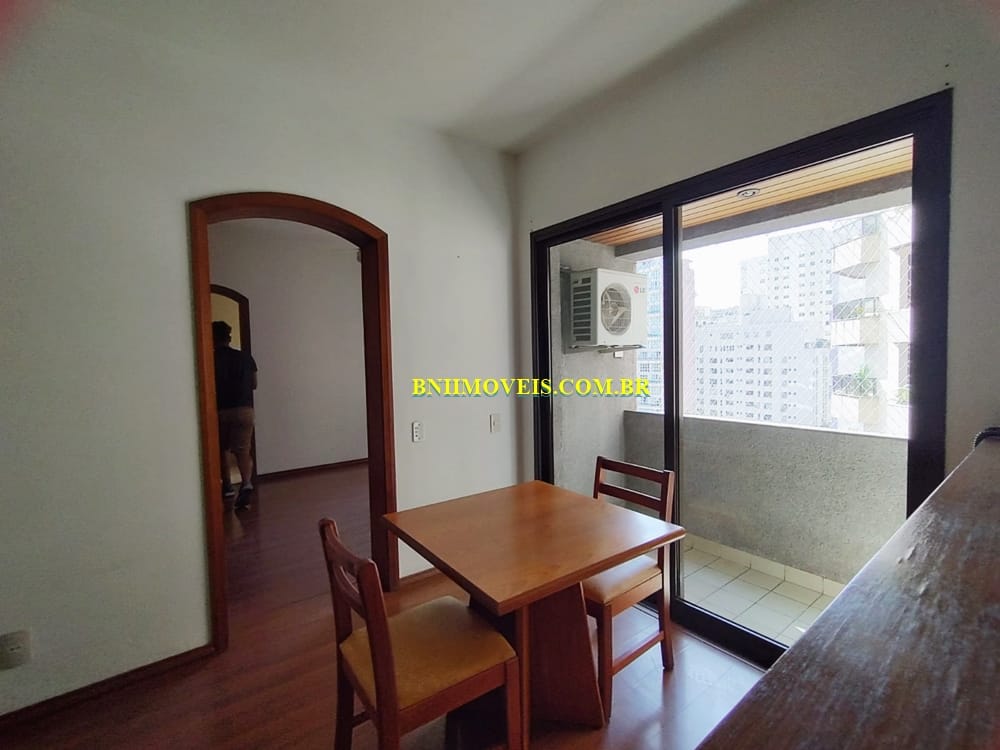 Apartamento para alugar com 1 quarto, 45m² - Foto 1