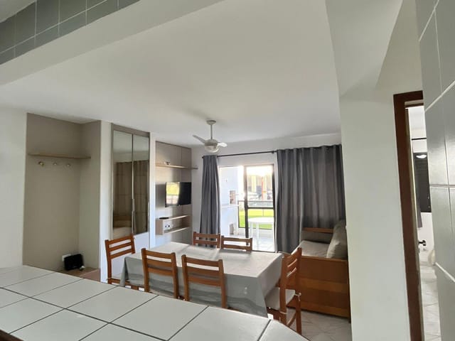 Apartamento 2 quartos e 2 banheiros, à venda, no bairro Ingleses do Rio Vermelho em Florianópolis