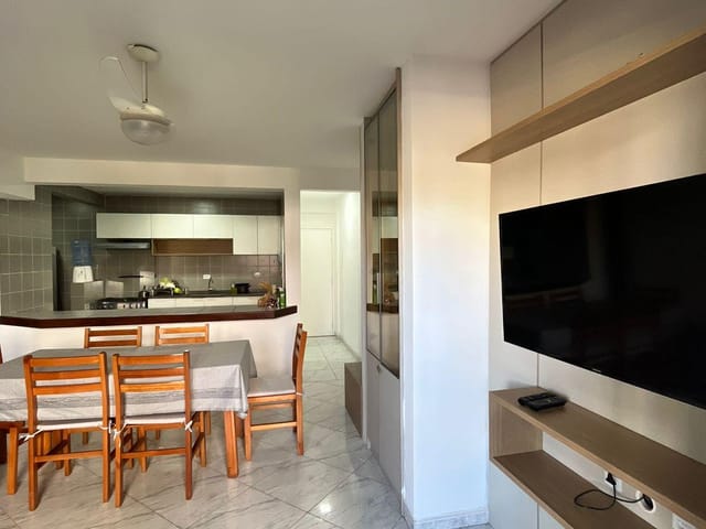 Apartamento 2 quartos e 2 banheiros, à venda, no bairro Ingleses do Rio Vermelho em Florianópolis