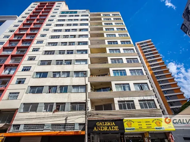 Apartamento 2 quartos e 1 banheiro, para alugar, no bairro Centro em Curitiba