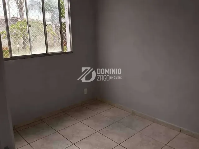 Apartamento 2 quartos e 1 banheiro, à venda, no bairro Conjunto Manoel Mendes em Uberaba