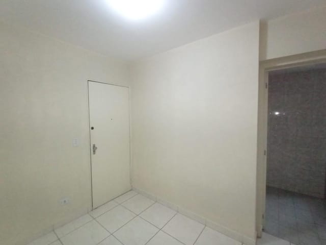 Apartamento 1 quarto e 1 banheiro, para alugar, no bairro Rebouças em Curitiba