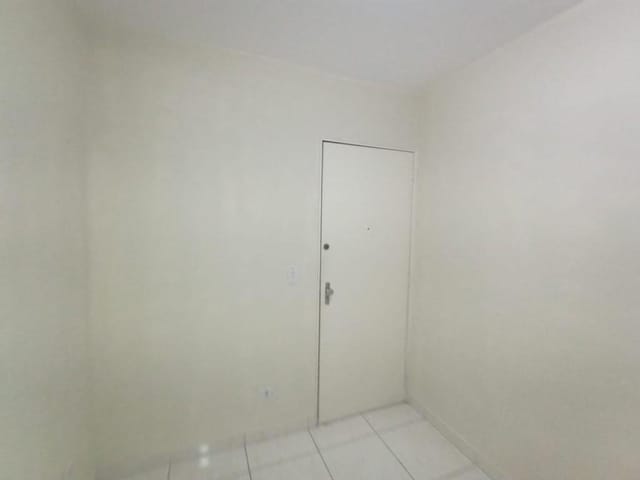Apartamento 1 quarto e 1 banheiro, para alugar, no bairro Rebouças em Curitiba
