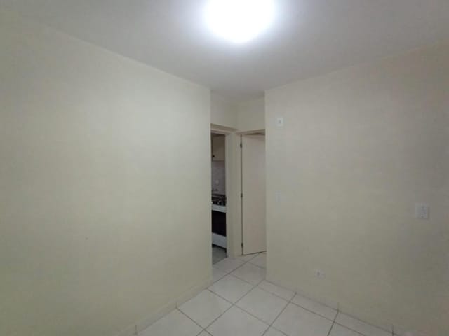 Apartamento 1 quarto e 1 banheiro, para alugar, no bairro Rebouças em Curitiba