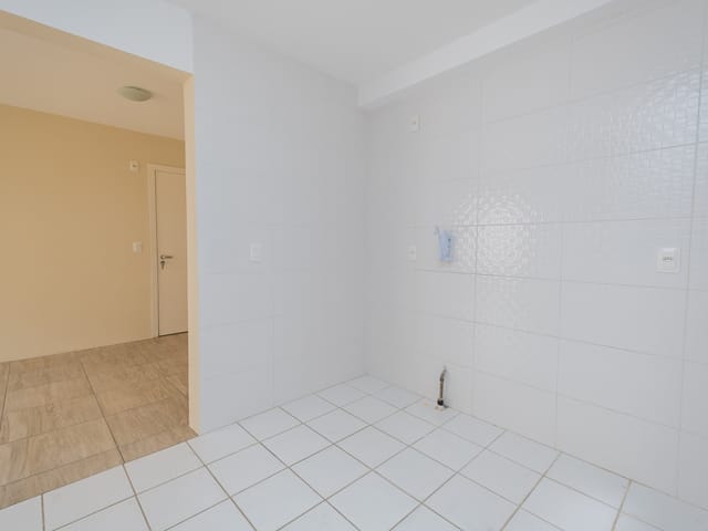 Apartamento com 65m² 2 quartos e 1 banheiro, para alugar, no bairro Centro em Pelotas