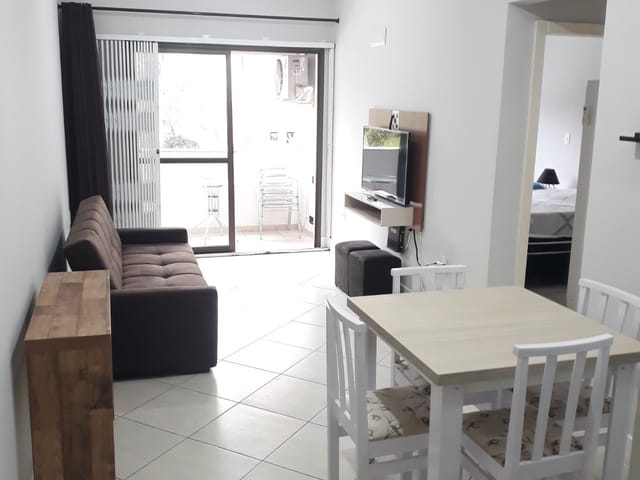 Apartamento 1 quarto e 1 banheiro, à venda, no bairro Ingleses do Rio Vermelho em Florianópolis