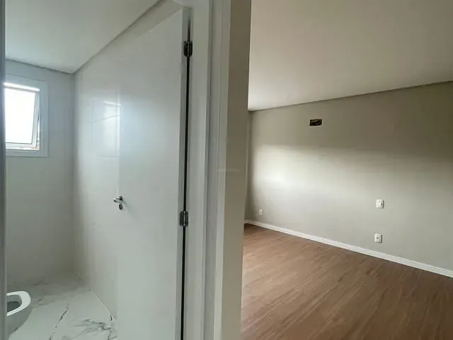 Apartamento 2 quartos e 2 banheiros, à venda, no bairro Rio Branco em Caxias do Sul