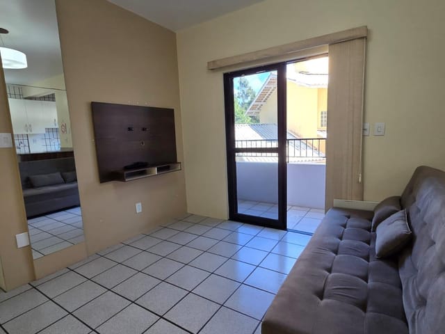 Apartamento 1 quarto e 1 banheiro, para alugar, no bairro Ingleses do Rio Vermelho em Florianópolis