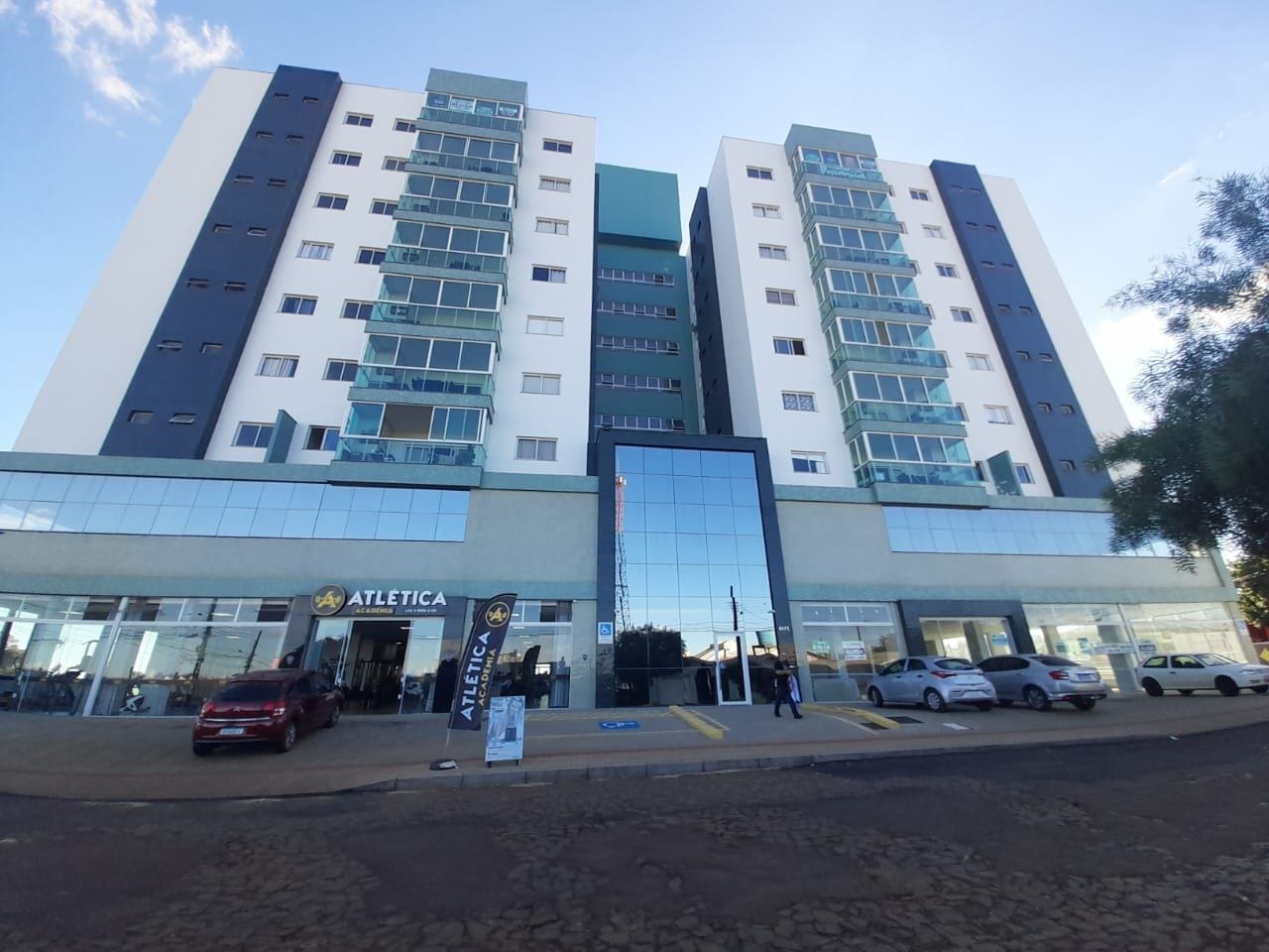 Apartamento para alugar com 2 dormitórios, 1 banheiro, 2 vagas de garagens e 115m² de área privativa no bairro Líder