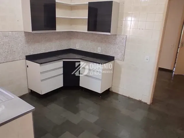 Apartamento 3 quartos e 2 banheiros, à venda, no bairro Vila Maria Helena em Uberaba