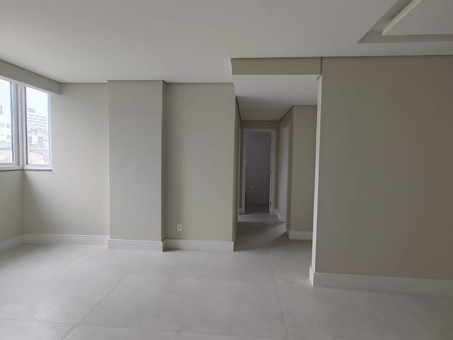 Apartamento com 110m² 2 quartos e 2 banheiros, à venda, no bairro Centro em Ponta Grossa
