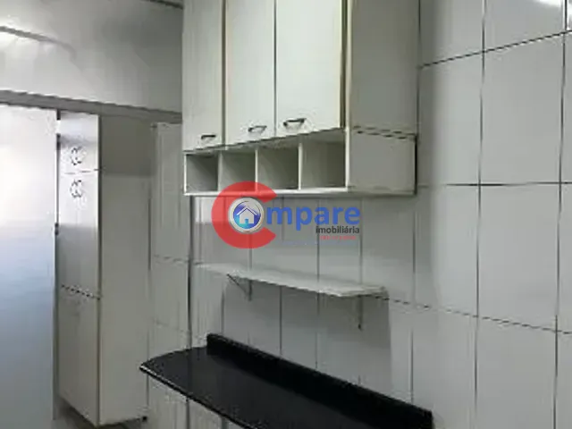 Apartamento 3 quartos e 1 banheiro, para alugar, no bairro Vila das Bandeiras em Guarulhos