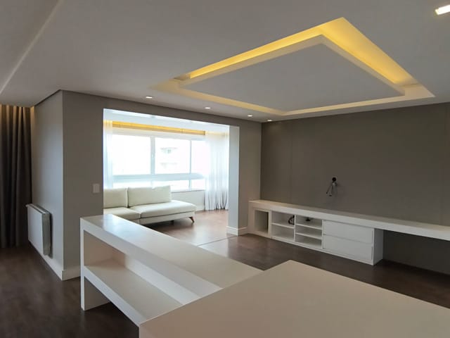 Apartamento 3 quartos e 3 banheiros, à venda, no bairro Exposição em Caxias do Sul