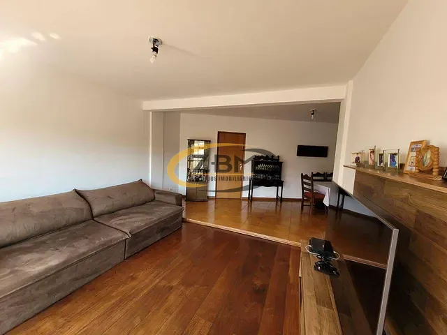 Apartamento com 310m² 4 quartos e 3 banheiros, à venda, no bairro Vitória em Londrina