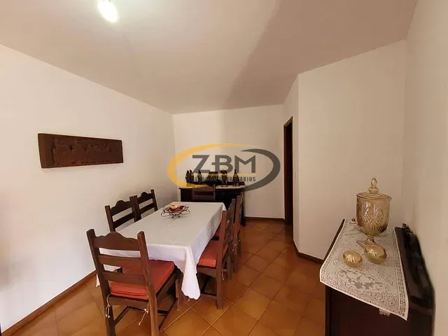 Apartamento com 310m² 4 quartos e 3 banheiros, à venda, no bairro Vitória em Londrina