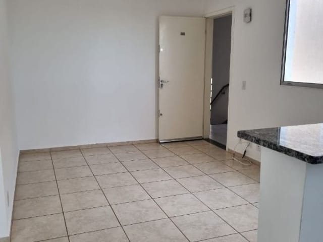 Foto do Apartamento - Apartamento com 2 dormitórios à venda, 40 m² por R$ 110.000,00 - Fabrício - Uberaba/MG | ZUCATO IMOBILIARIA LTDA