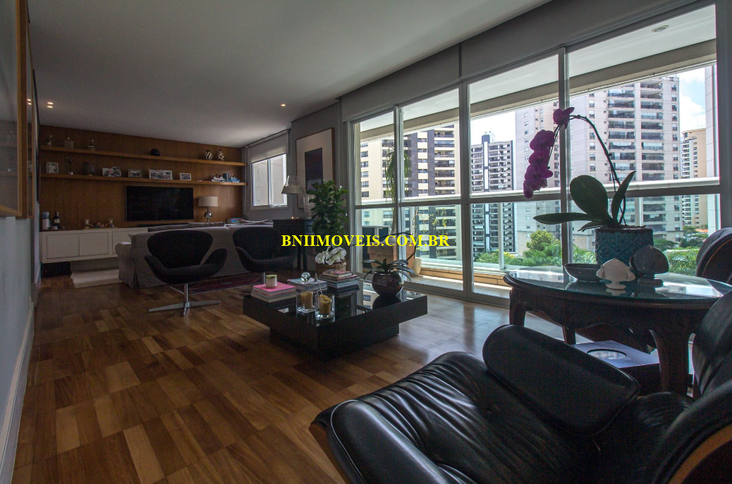 Apartamento, 3 quartos, 170 m² - Foto 1