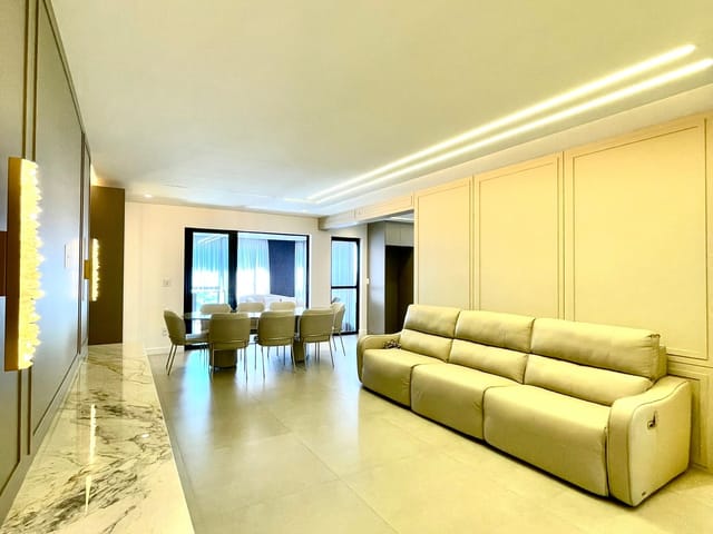 Apartamento com 216m² 3 quartos e 4 banheiros, à venda, no bairro Estrela em Ponta Grossa