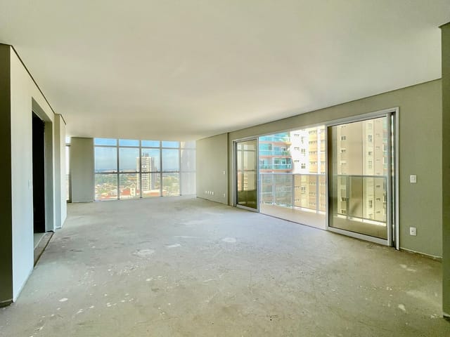Apartamento com 510m² 4 quartos e 5 banheiros, à venda, no bairro Oficinas em Ponta Grossa