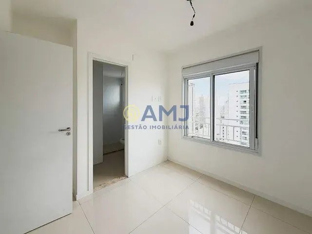 Apartamento 3 quartos e 4 banheiros, à venda, no bairro Setor Marista em Goiânia
