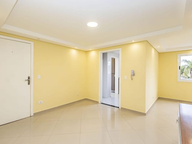Apartamento 2 quartos e 2 banheiros, à venda, no bairro CAMPO COMPRIDO em Curitiba