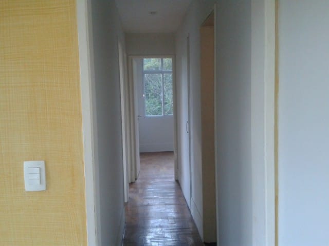 Apartamento 3 quartos e 2 banheiros, à venda, no bairro Duchas em Petrópolis