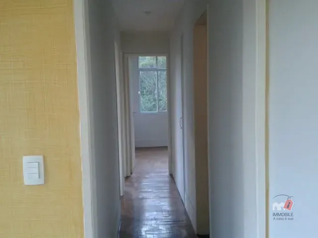 Apartamento 3 quartos e 2 banheiros, à venda, no bairro Duchas em Petrópolis