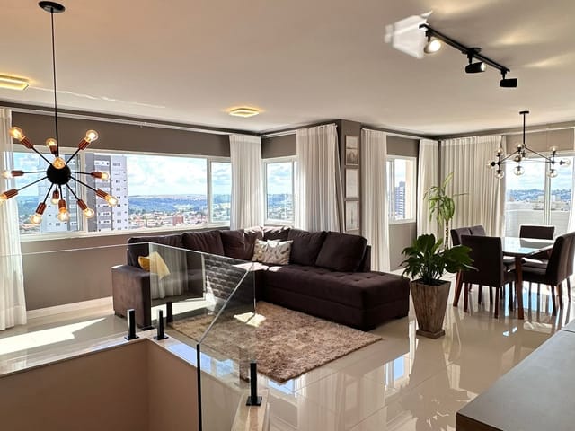 Apartamento com 242m² 3 quartos e 4 banheiros, à venda, no bairro Estrela em Ponta Grossa