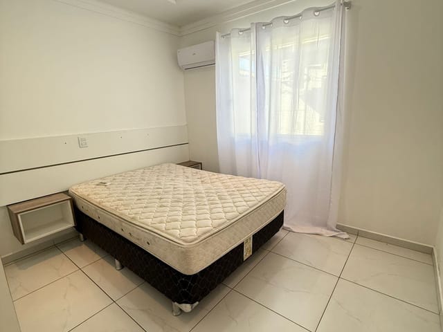 Apartamento 2 quartos e 2 banheiros, à venda, no bairro Ingleses do Rio Vermelho em Florianópolis