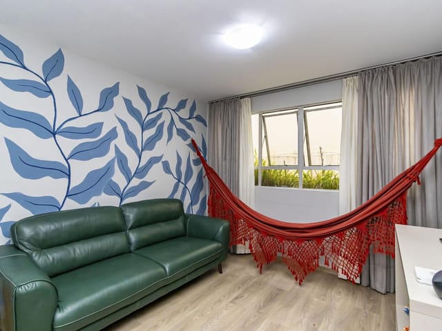 Apartamento 2 quartos e 1 banheiro, à venda, no bairro Rebouças em Curitiba