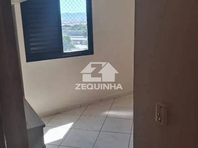Apartamento com 73m² 3 quartos e 1 banheiro, para alugar, no bairro Centro em Osasco