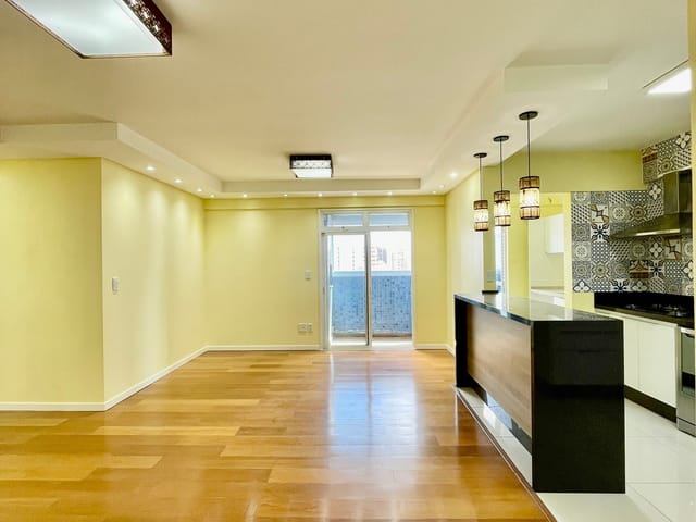 Apartamento com 122m² 3 quartos e 2 banheiros, à venda ou para alugar, no bairro Centro em Ponta Grossa