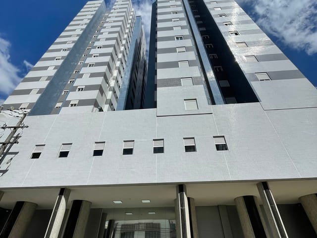 Apartamento com 122m² 3 quartos e 2 banheiros, à venda ou para alugar, no bairro Centro em Ponta Grossa