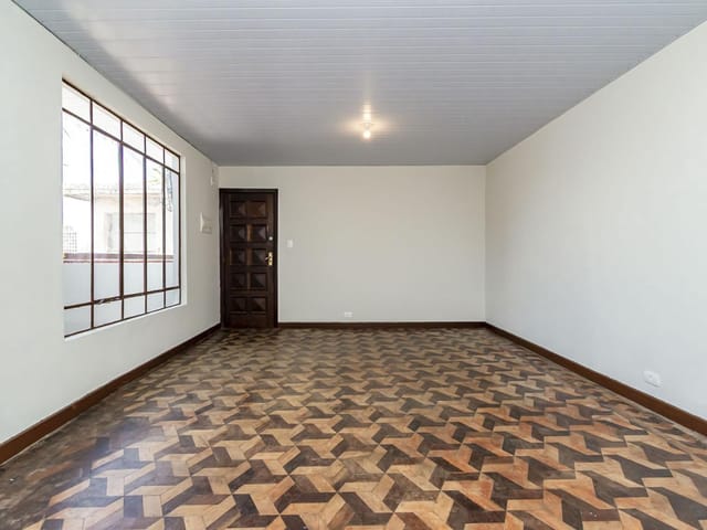 Apartamento 2 quartos e 1 banheiro, à venda, no bairro Centro em Curitiba